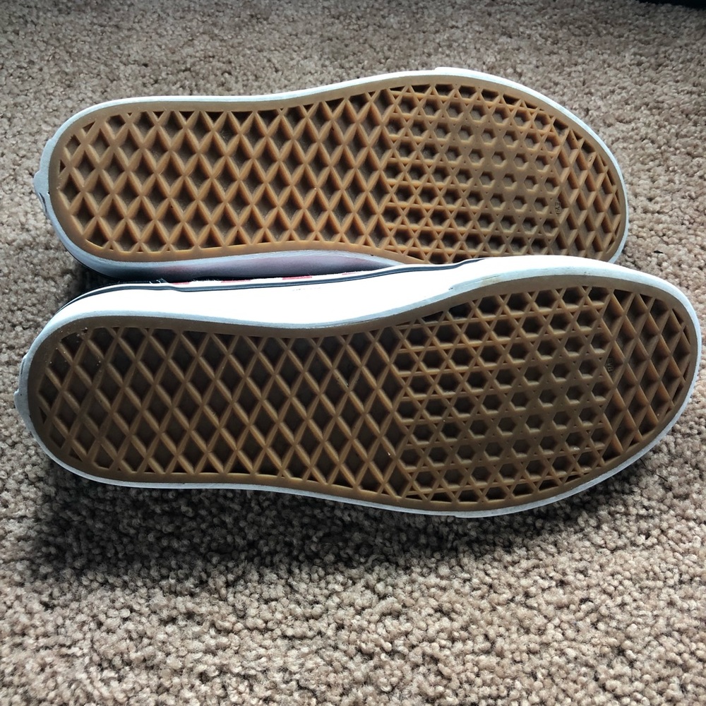 Black and Red vans - Picture 6 of 6